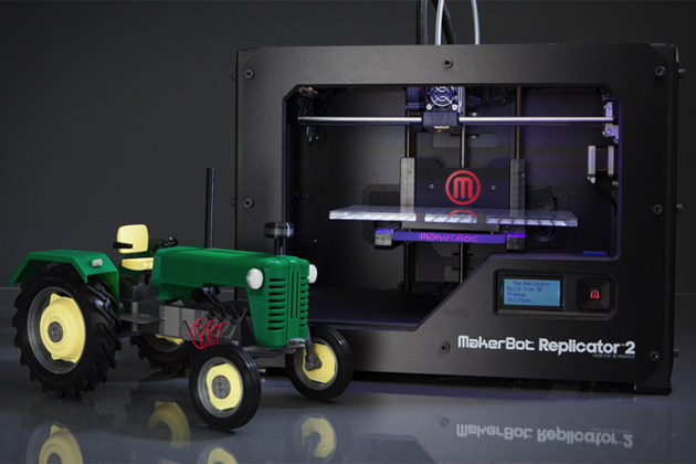 대표적인 3D프린터인 makerbot replicator 2로 가격은2,199달러 http://goo.gl/e5O5a